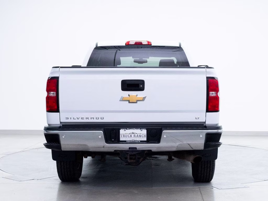 2017 White Chevrolet Silverado 2500HD LT 4X4 Truck