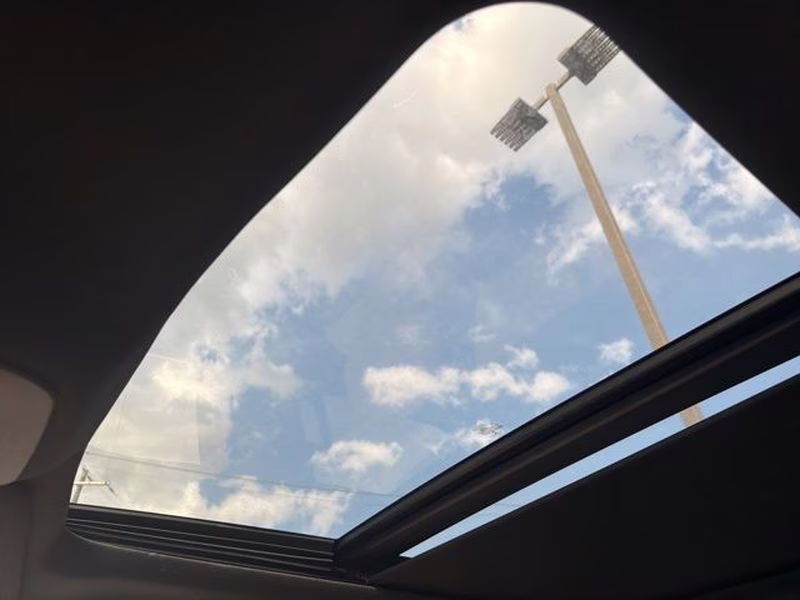 2022 Rapid Red Metallic Tinted Clearcoat Ford F-150 LARIAT 4X4 Truck