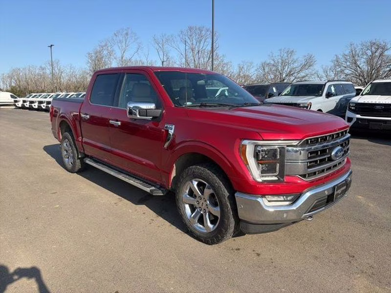 2022 Rapid Red Metallic Tinted Clearcoat Ford F-150 LARIAT 4X4 Truck