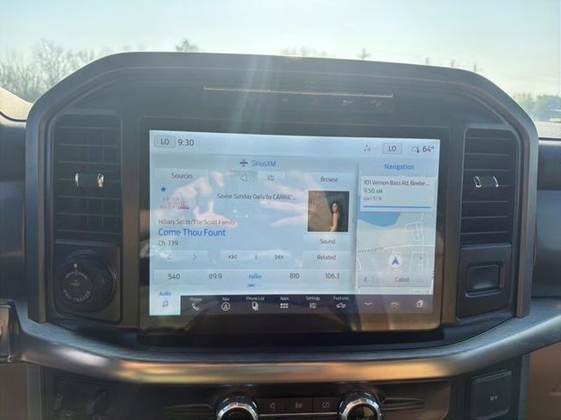 2022 Rapid Red Metallic Tinted Clearcoat Ford F-150 LARIAT 4X4 Truck