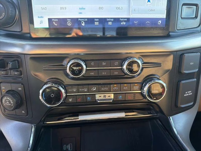 2022 Rapid Red Metallic Tinted Clearcoat Ford F-150 LARIAT 4X4 Truck