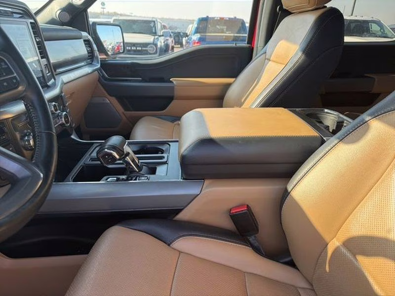 2022 Rapid Red Metallic Tinted Clearcoat Ford F-150 LARIAT 4X4 Truck