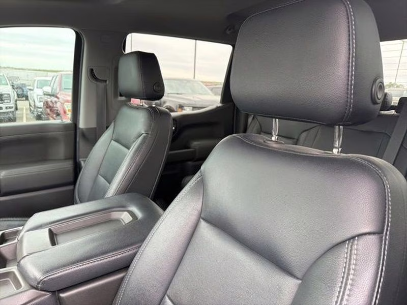 2019 Summit White Chevrolet Silverado LT RWD Truck