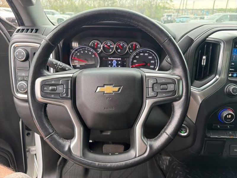 2019 Summit White Chevrolet Silverado LT RWD Truck
