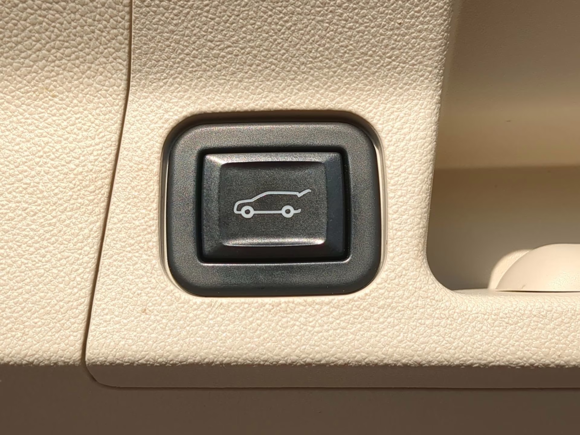 2020 Carbon Black Metallic GMC Acadia Denali AWD SUV