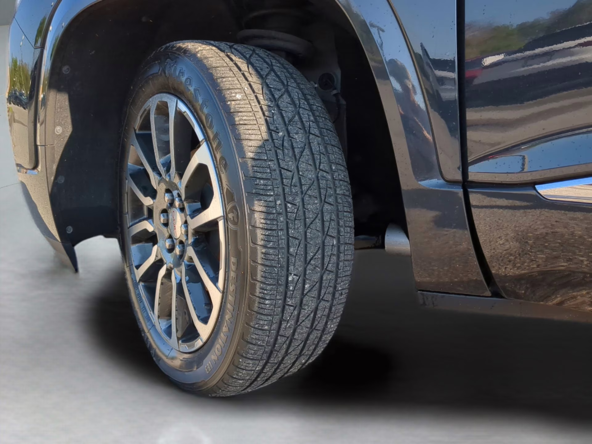 2020 Carbon Black Metallic GMC Acadia Denali AWD SUV