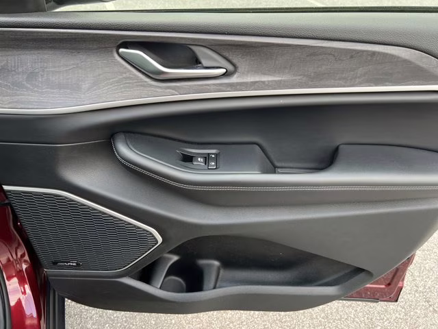 2021 Velvet Red Pearlcoat Jeep Grand Cherokee L Limited 4X4 SUV