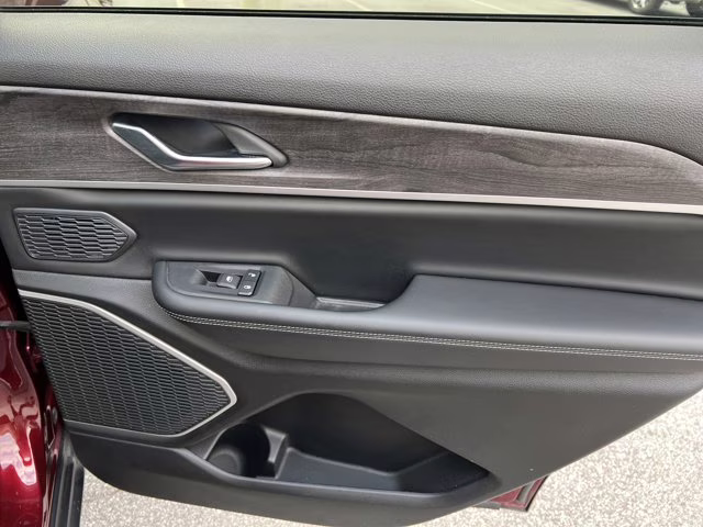 2021 Velvet Red Pearlcoat Jeep Grand Cherokee L Limited 4X4 SUV