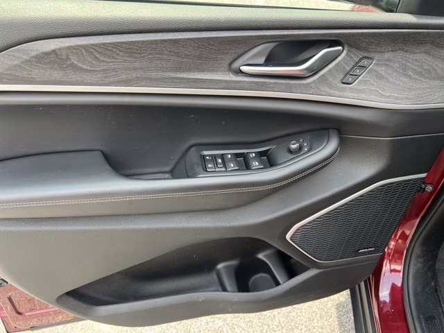 2021 Velvet Red Pearlcoat Jeep Grand Cherokee L Limited 4X4 SUV