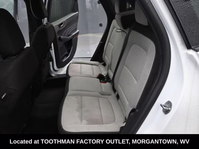 2024 Oxford White Ford Escape Active AWD SUV