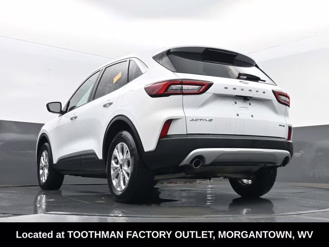 2024 Oxford White Ford Escape Active AWD SUV