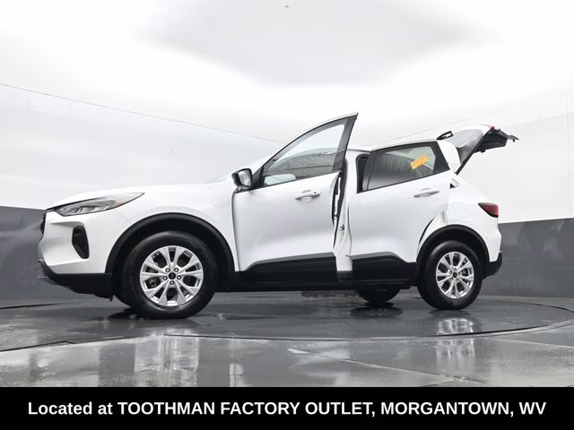 2024 Oxford White Ford Escape Active AWD SUV