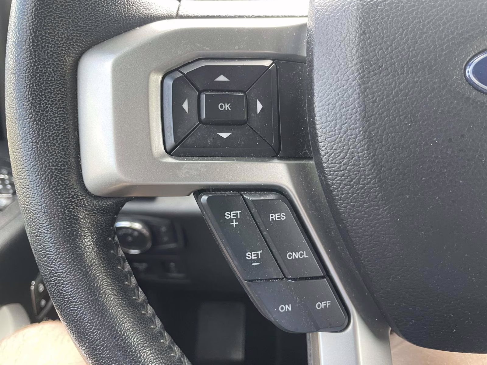 2020 Magnetic Ford F-150 Lariat RWD Truck