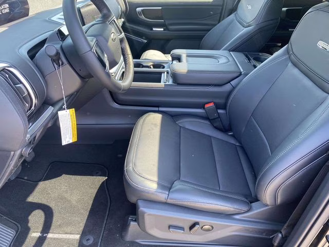 2026 Agate Black Metallic Ford Expedition Platinum 4X4 SUV