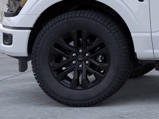 2026 Oxford White Ford F-150 XLT 4X4 Truck