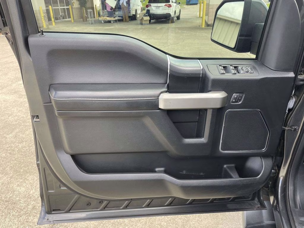 2020 Magnetic Ford F-150 Lariat RWD Truck