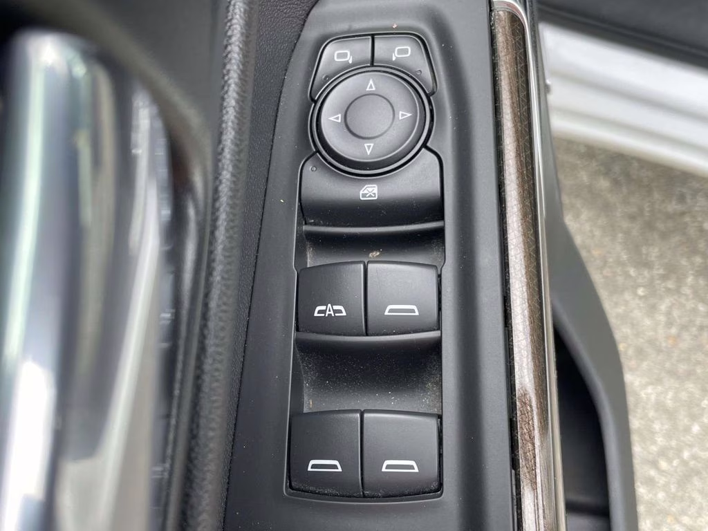 2020 Summit White Chevrolet Silverado 1500 RST 4X4 Truck