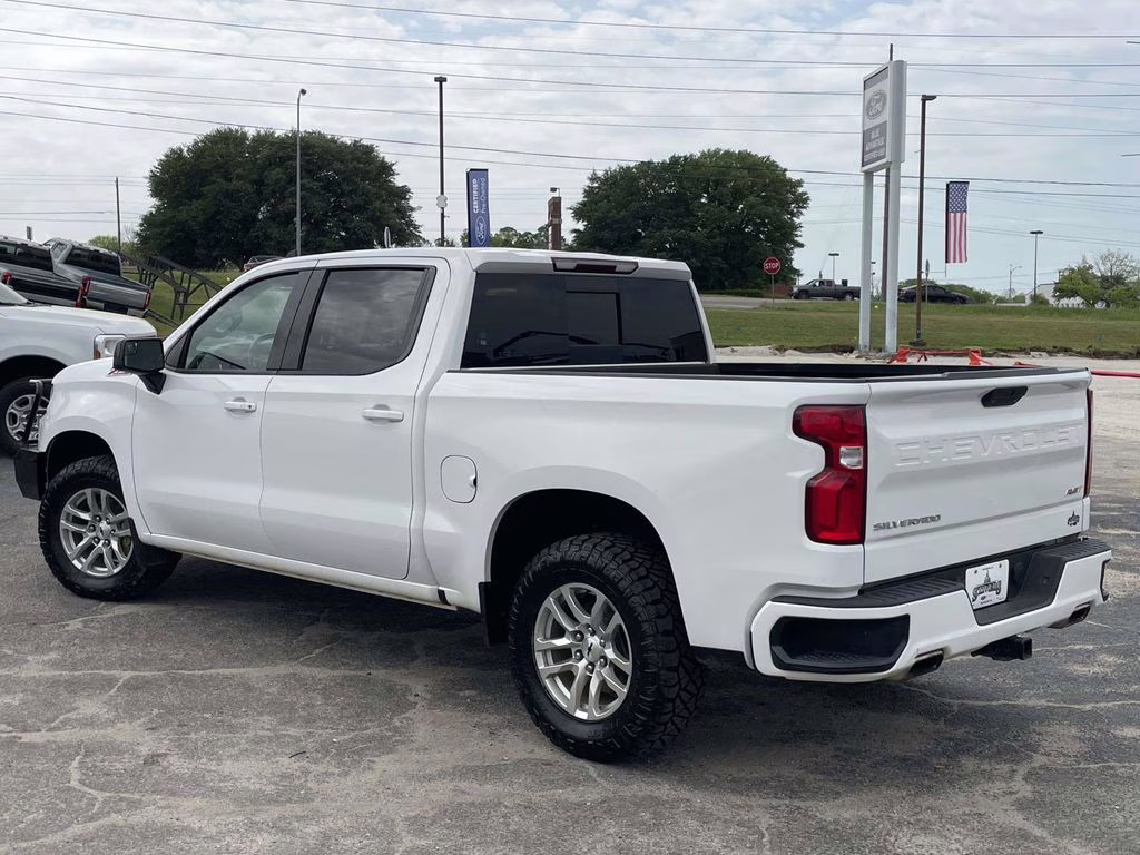 2020 Summit White Chevrolet Silverado 1500 RST 4X4 Truck