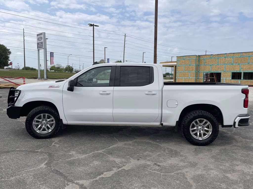 2020 Summit White Chevrolet Silverado 1500 RST 4X4 Truck