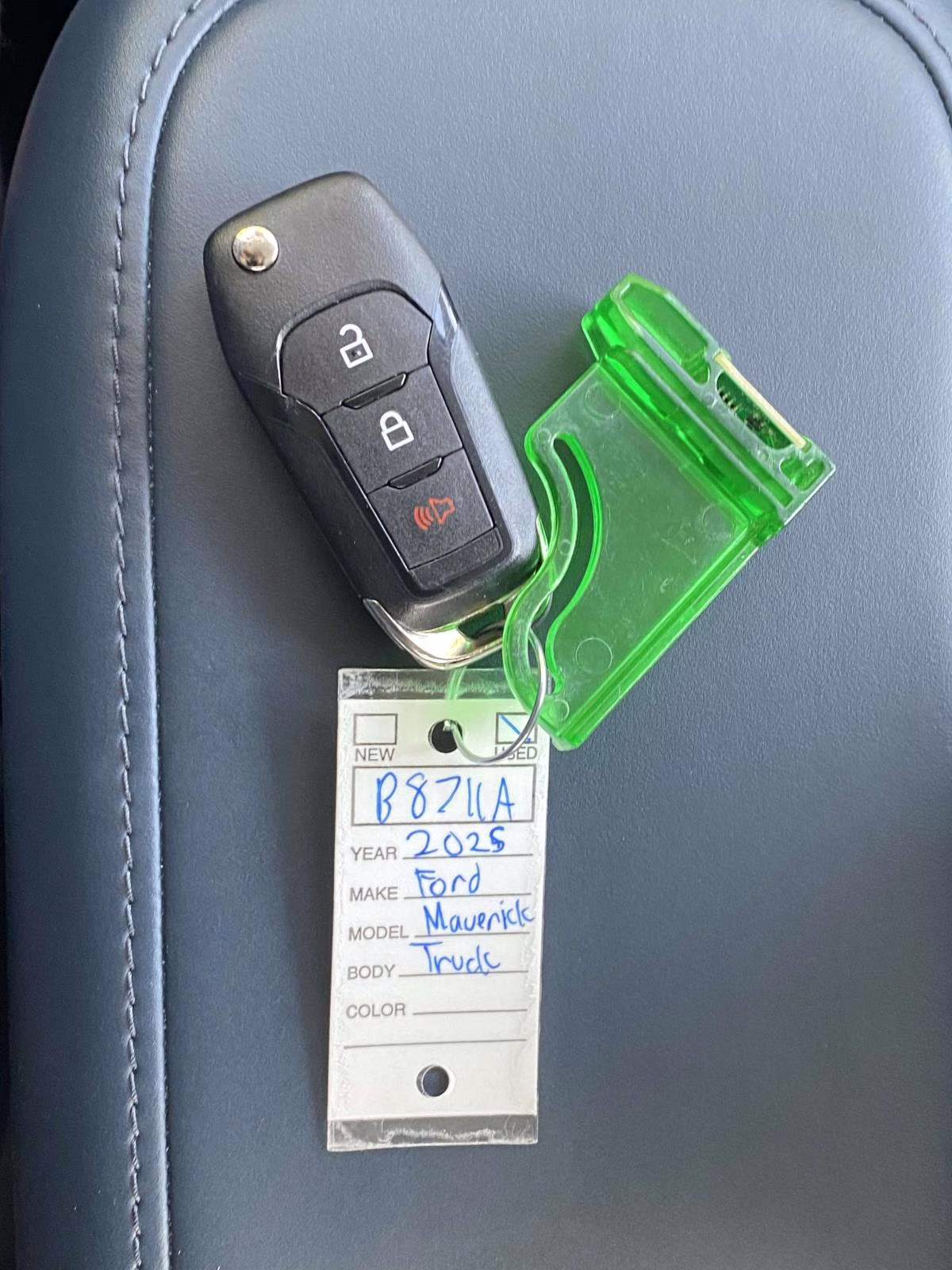 2025 Desert Sand Ford Maverick XL AWD Truck