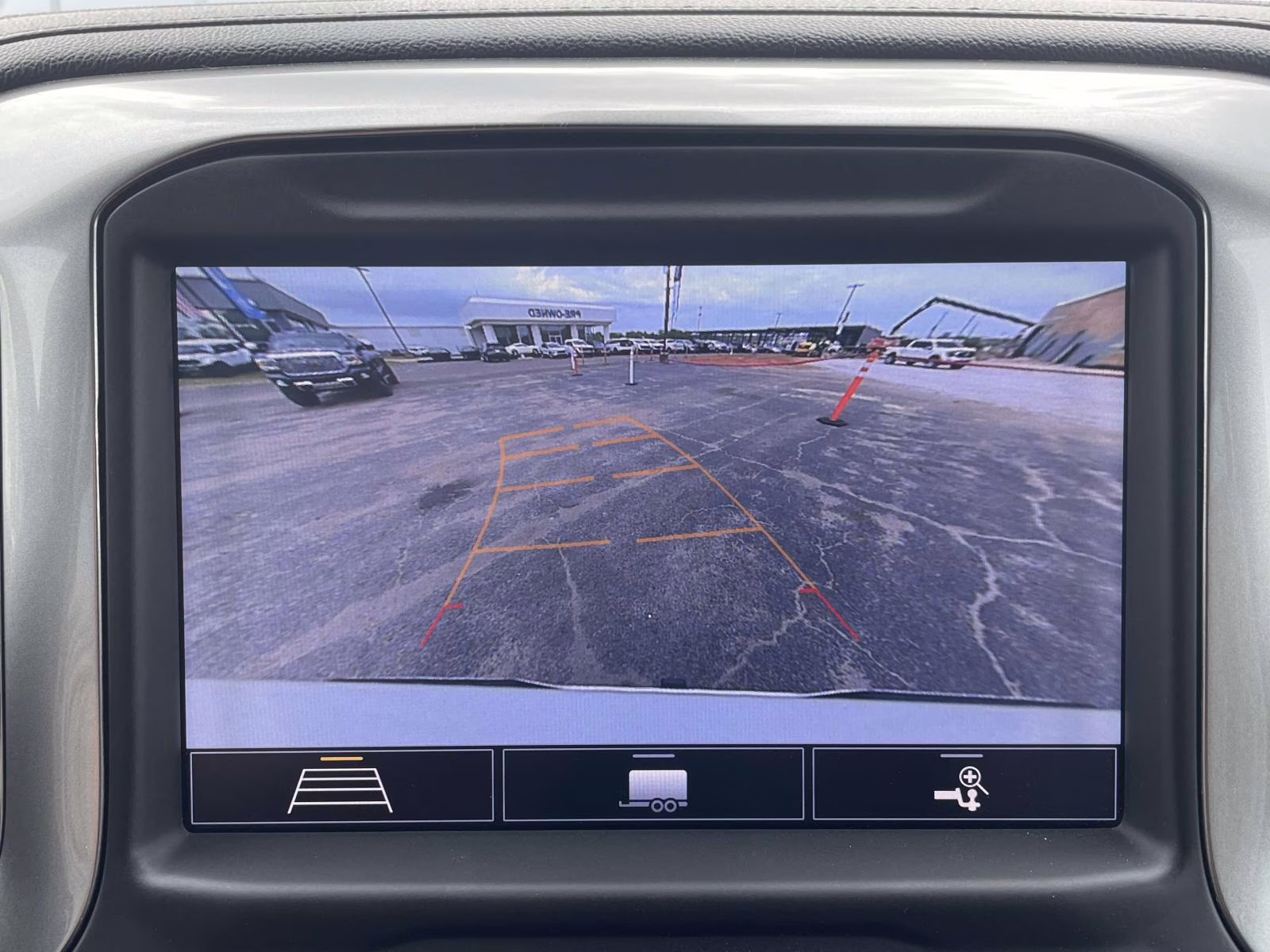 2020 Summit White Chevrolet Silverado 1500 RST 4X4 Truck