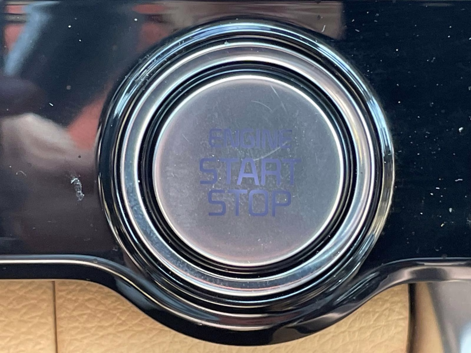 2024 Ceramic Silver Kia Carnival EX FWD Van