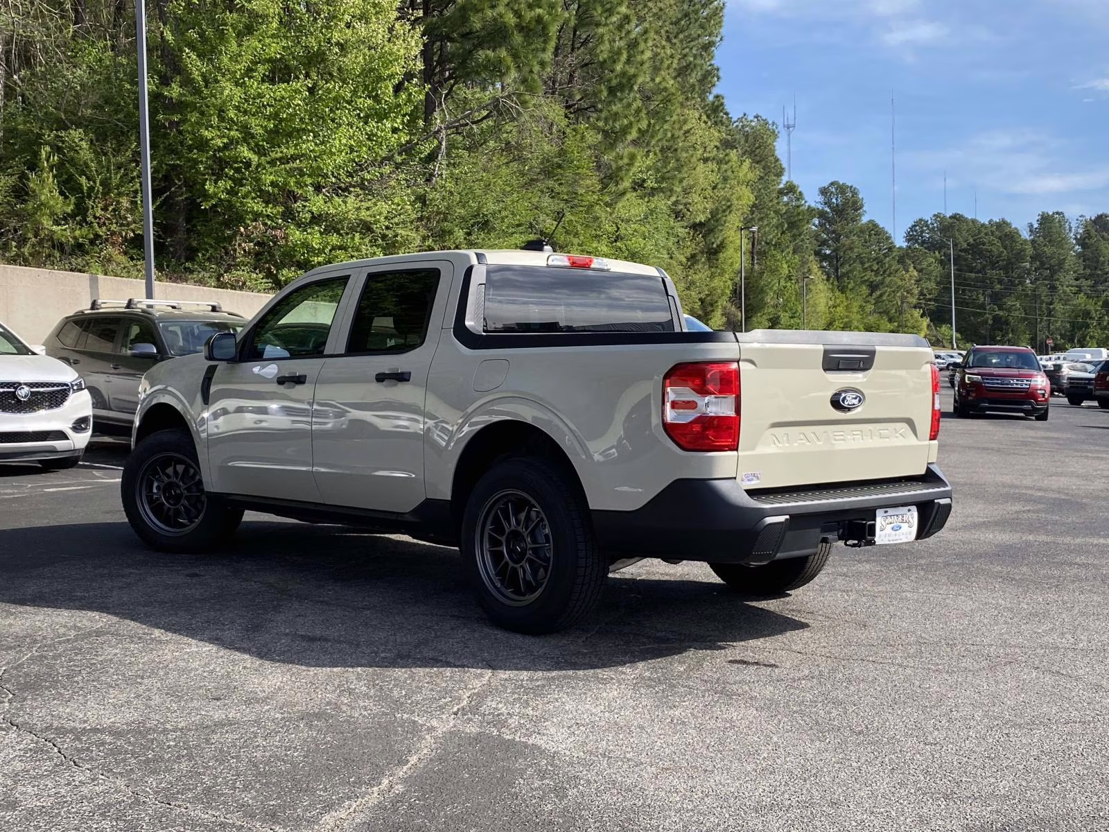 2025 Desert Sand Ford Maverick XL AWD Truck
