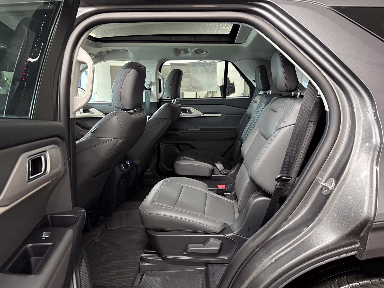 2026 Carbonized Gray Metallic Ford Explorer Active w/200A Pkg 4X4 SUV
