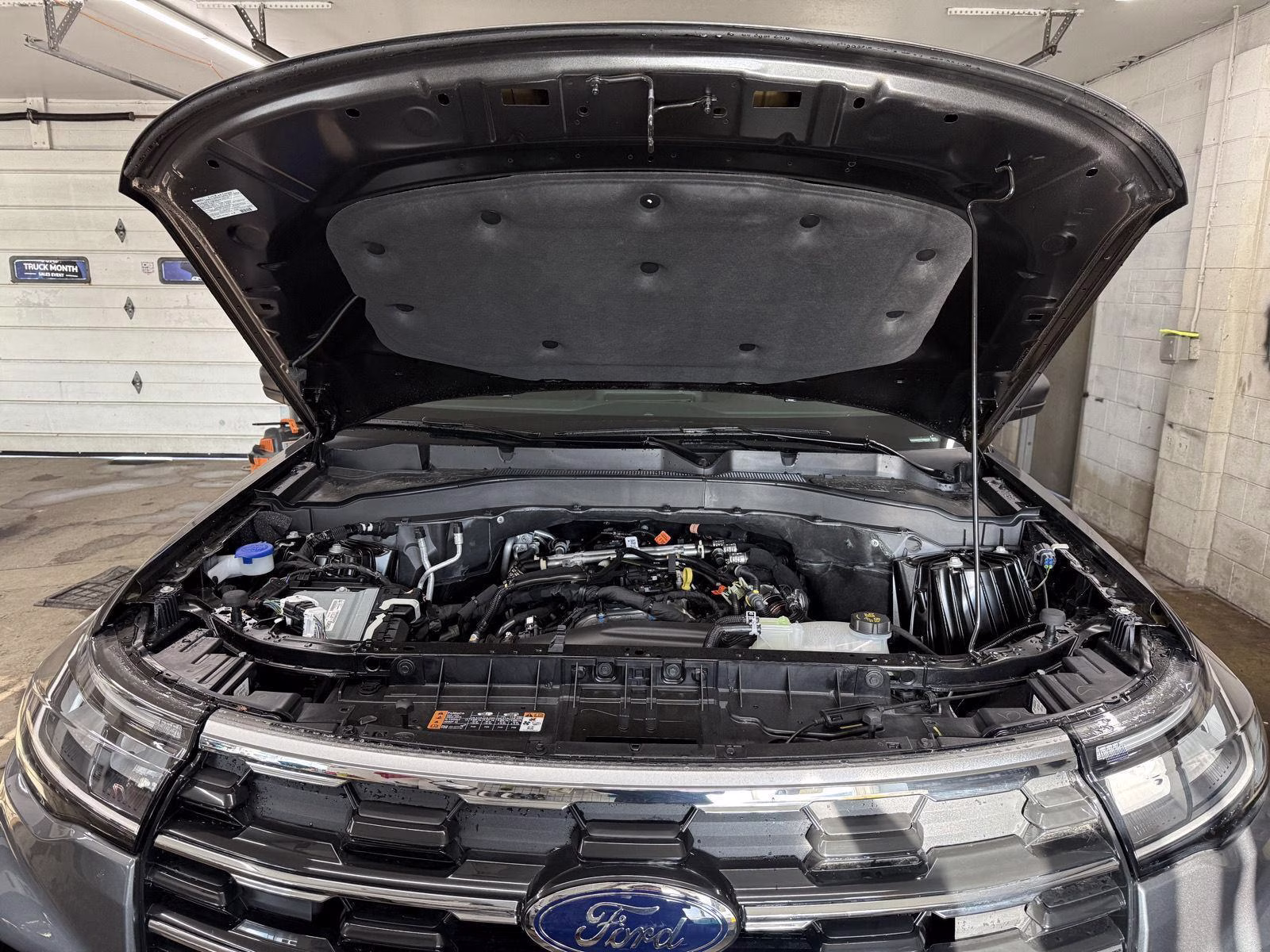 2026 Carbonized Gray Metallic Ford Explorer Active w/200A Pkg 4X4 SUV