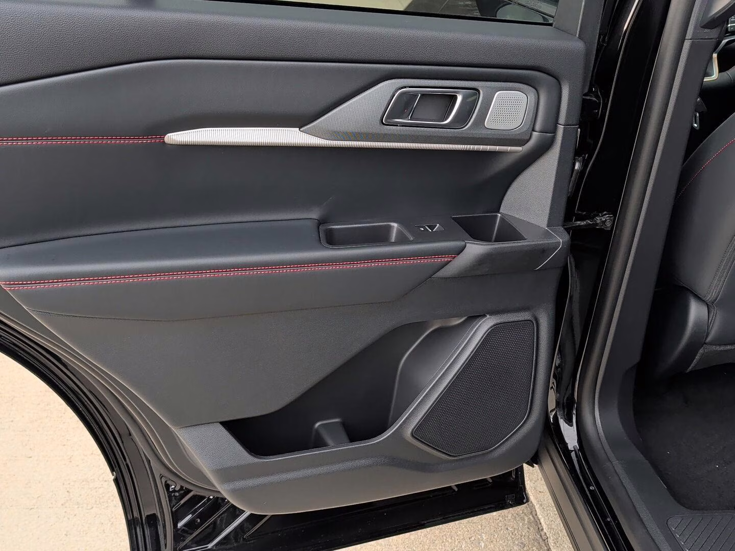 2026 Agate Black Metallic Ford Explorer ST 4X4 SUV