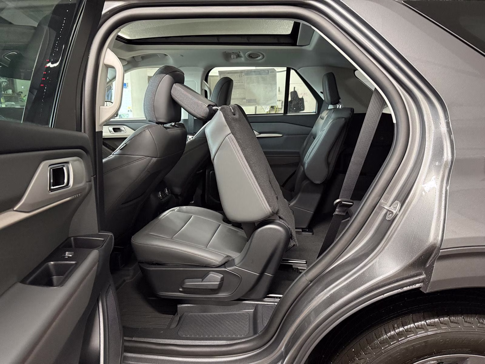 2026 Carbonized Gray Metallic Ford Explorer Active w/200A Pkg 4X4 SUV