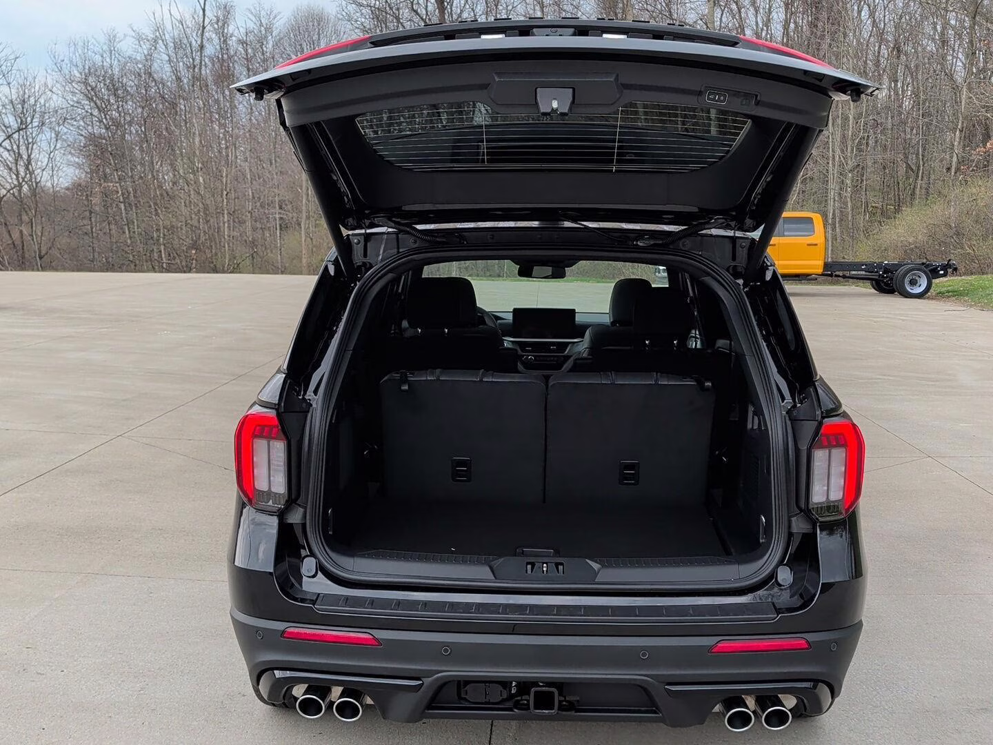 2026 Agate Black Metallic Ford Explorer ST 4X4 SUV