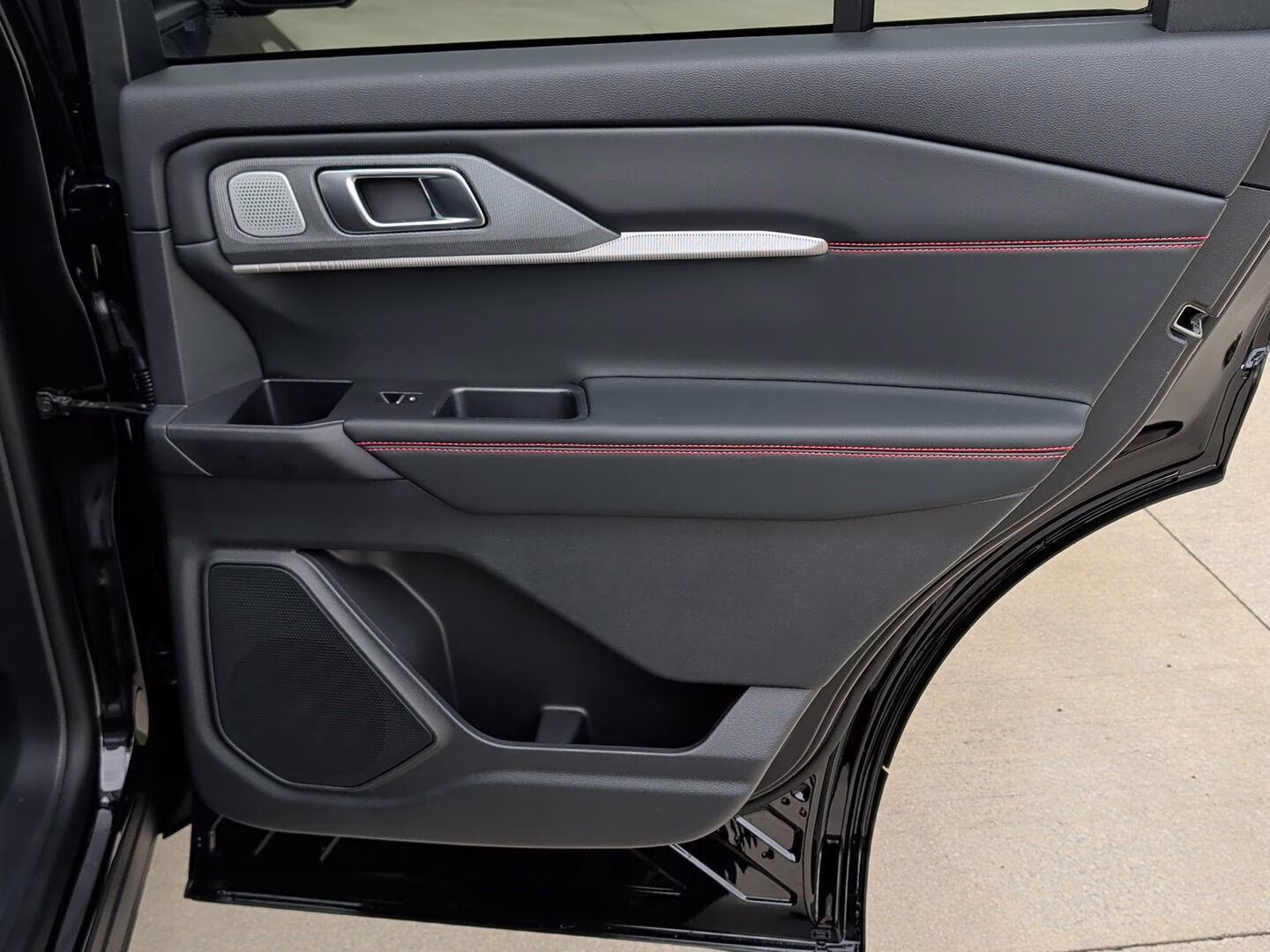 2026 Agate Black Metallic Ford Explorer ST 4X4 SUV