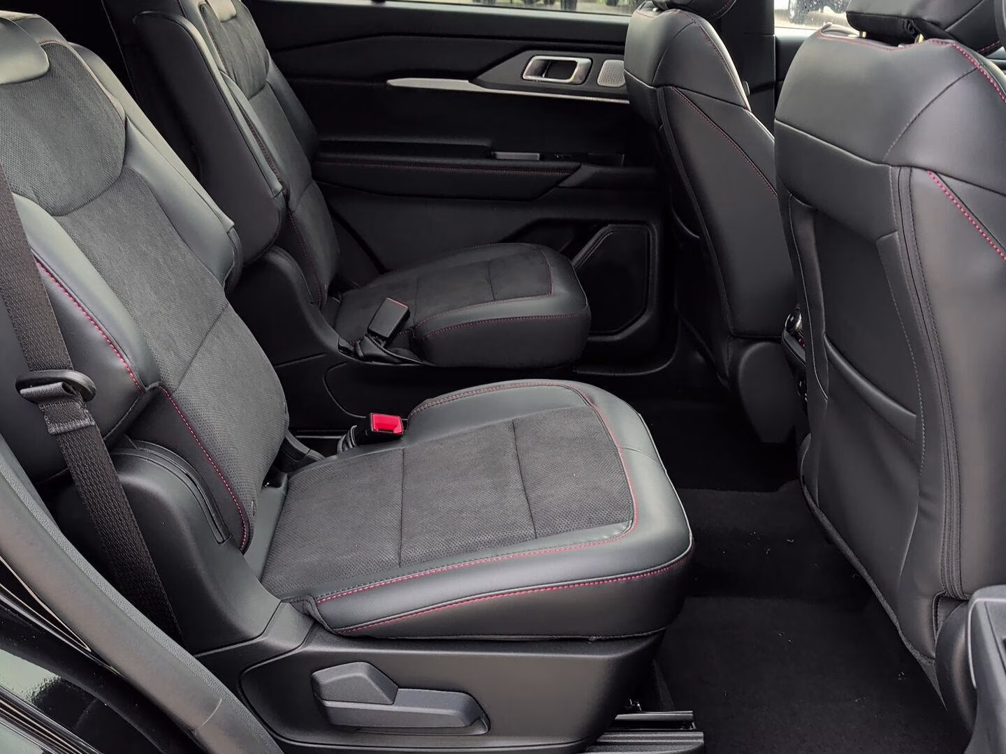 2026 Agate Black Ford Explorer ST 4X4 SUV