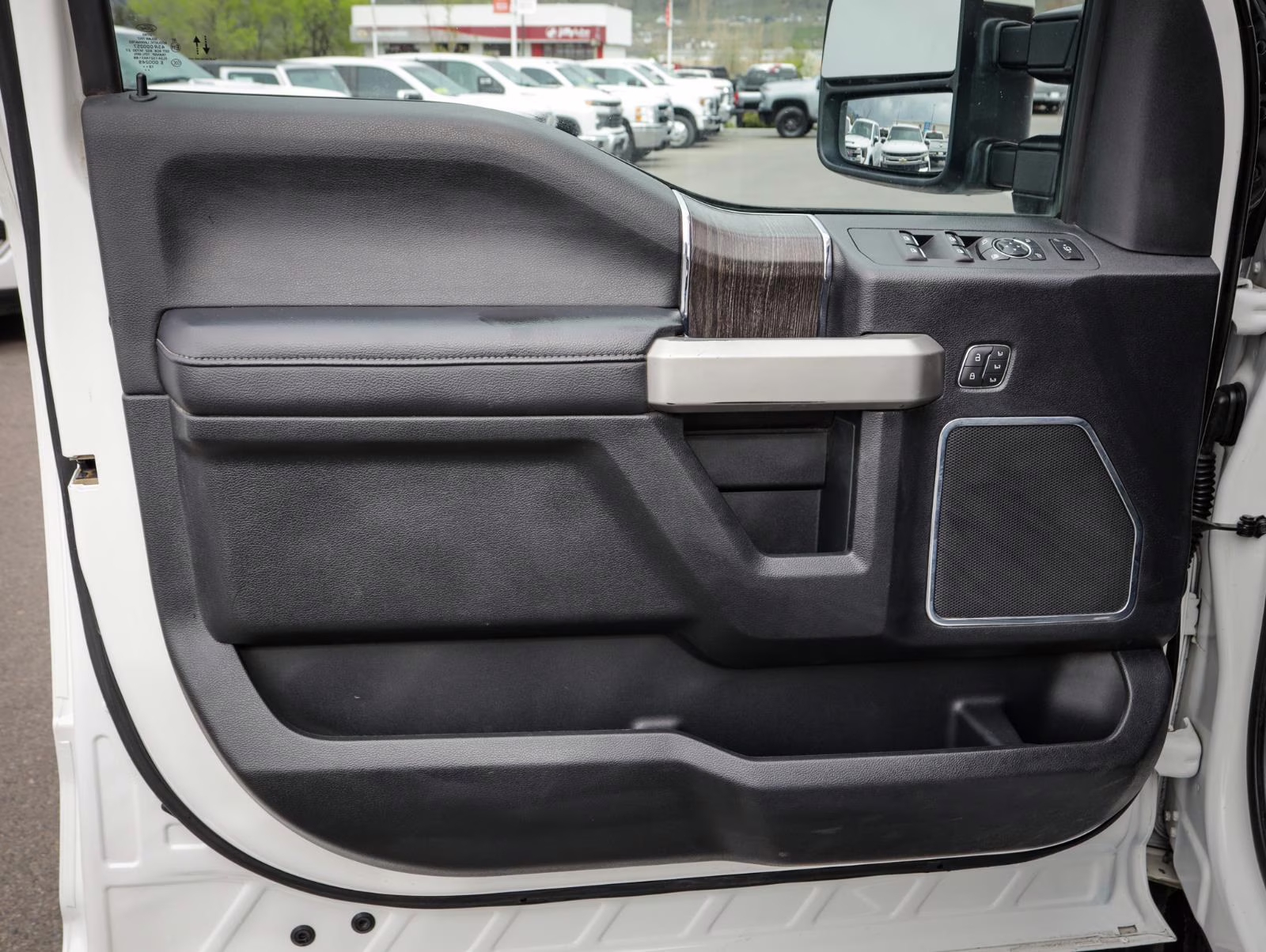 2020 Agate Black Ford Super Duty F-450 DRW LARIAT 4X4 Truck