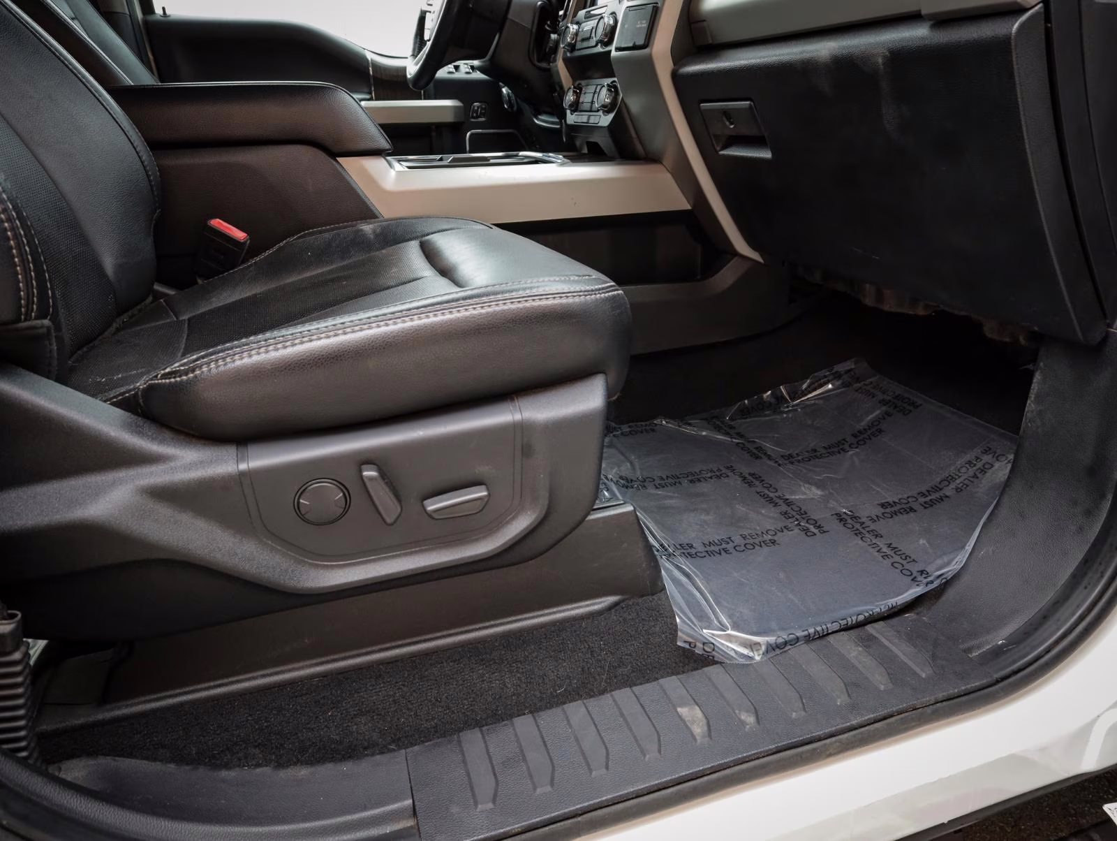 2020 Agate Black Ford Super Duty F-450 DRW LARIAT 4X4 Truck