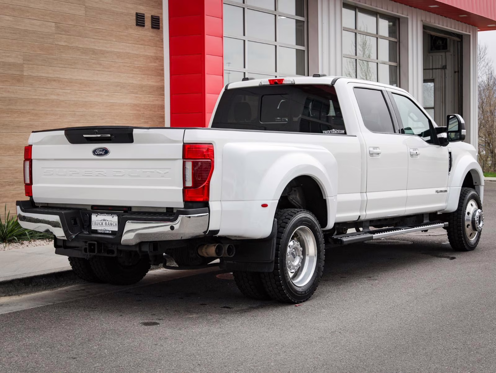 2020 Agate Black Ford Super Duty F-450 DRW LARIAT 4X4 Truck