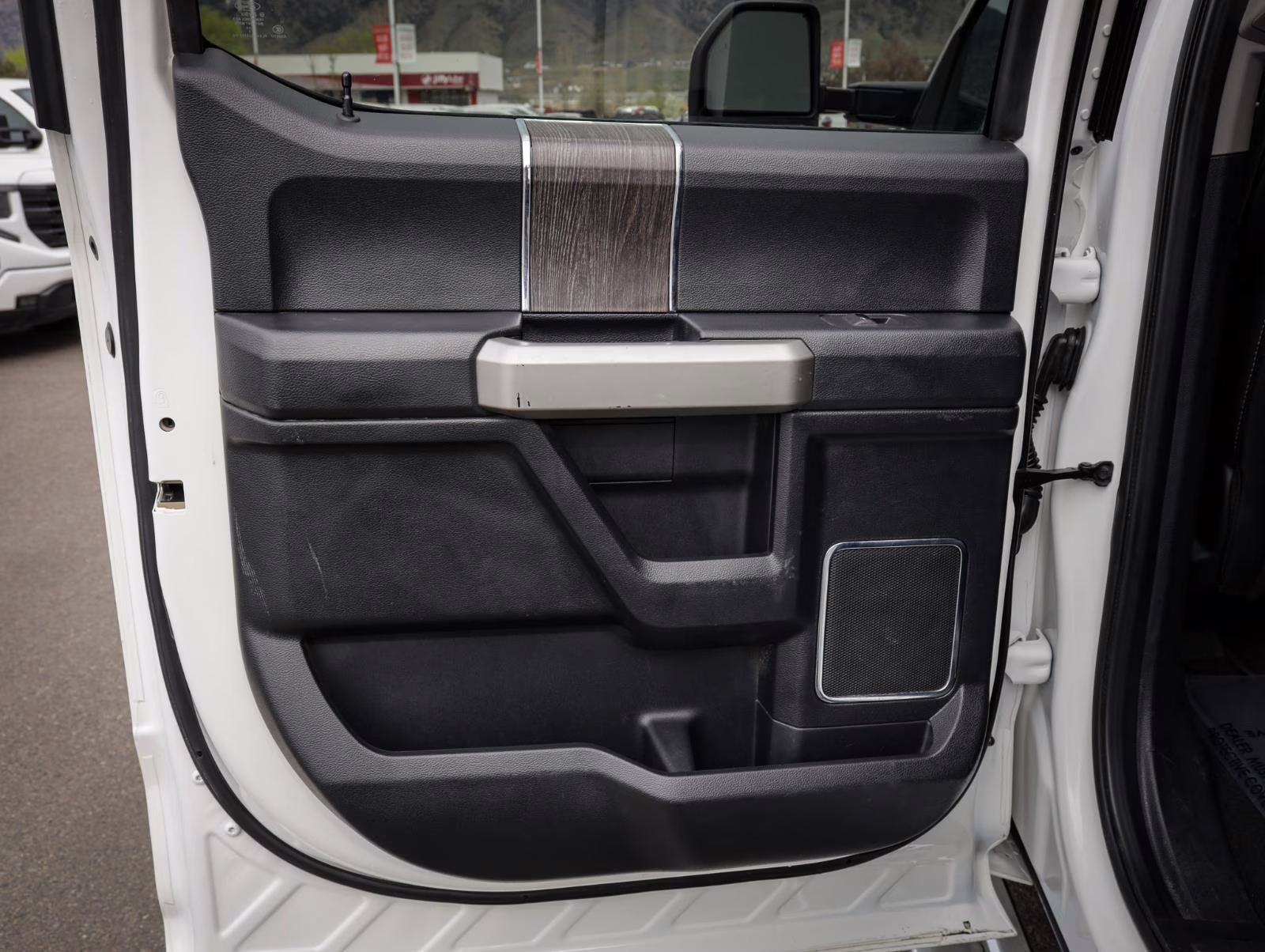 2020 Agate Black Ford Super Duty F-450 DRW LARIAT 4X4 Truck