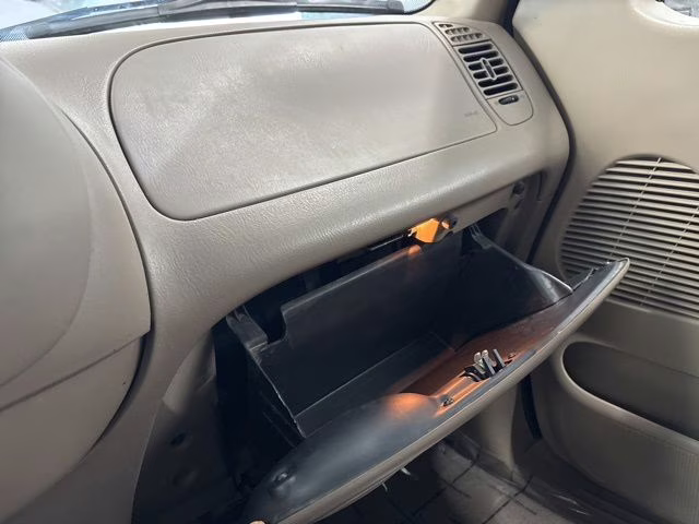 2001 Arizona Beige Clearcoat Metallic Ford F-150 XLT 4X4 Truck