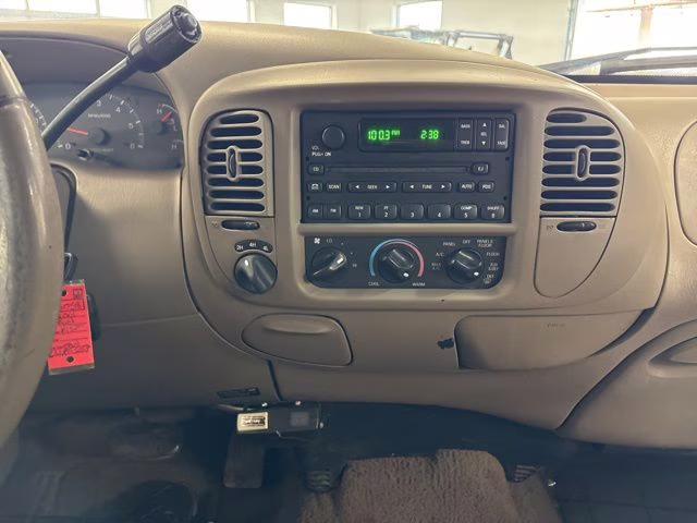 2001 Arizona Beige Clearcoat Metallic Ford F-150 XLT 4X4 Truck
