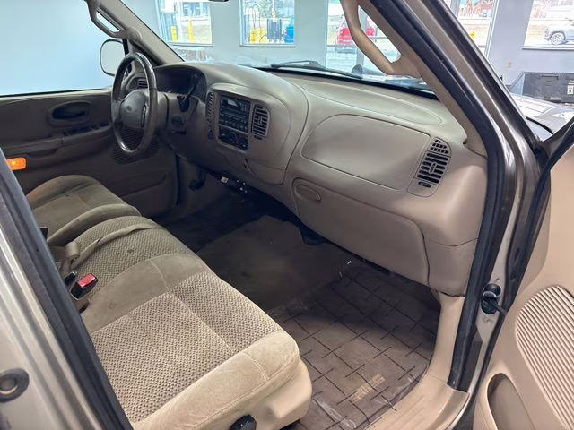 2001 Arizona Beige Clearcoat Metallic Ford F-150 XLT 4X4 Truck