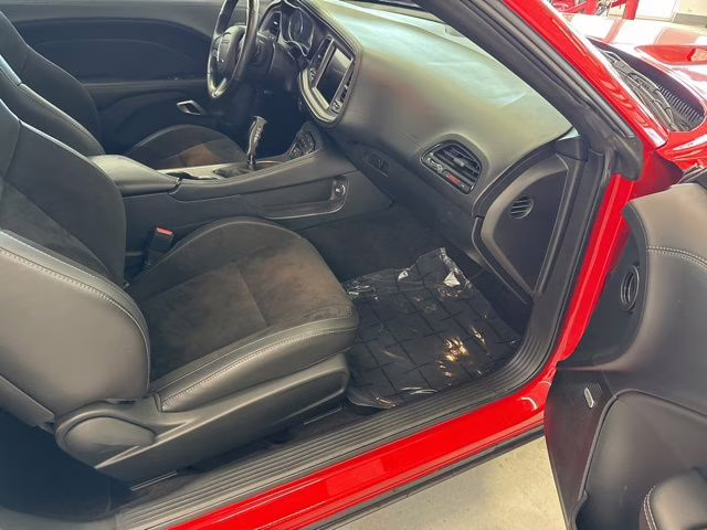 2023 Torred Clearcoat Dodge Challenger R/T Scat Pack RWD Coupe