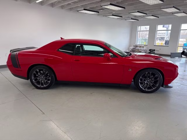 2023 Torred Clearcoat Dodge Challenger R/T Scat Pack RWD Coupe