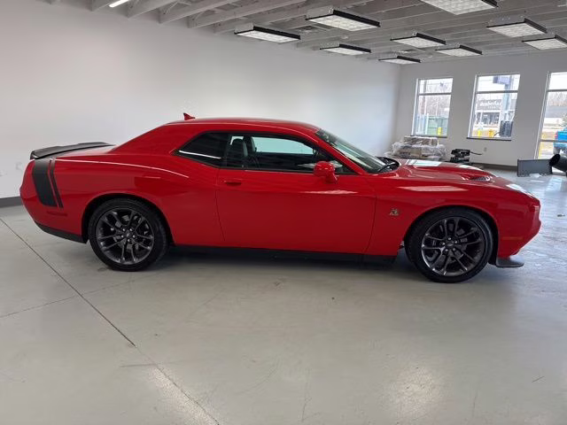 2023 Torred Clearcoat Dodge Challenger R/T Scat Pack RWD Coupe