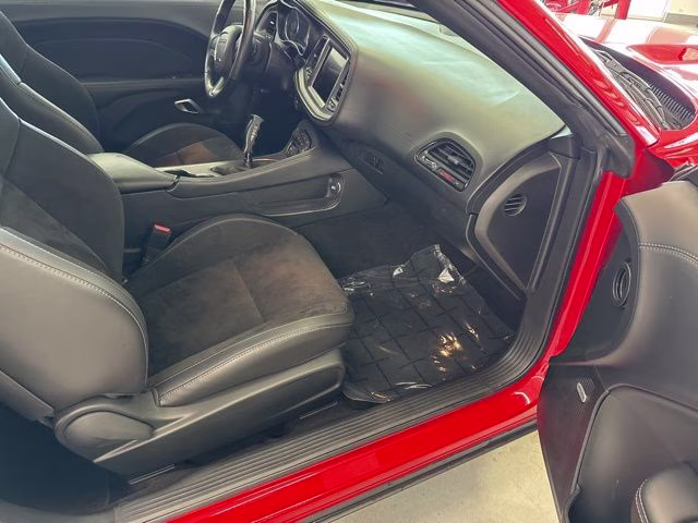 2023 Torred Clearcoat Dodge Challenger R/T Scat Pack RWD Coupe