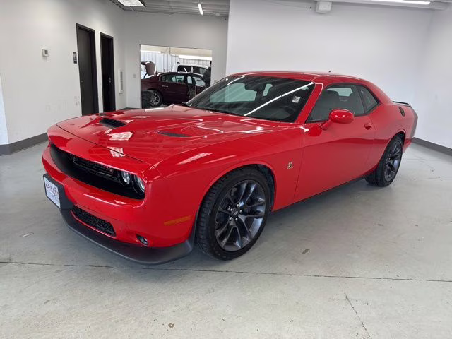 2023 Torred Clearcoat Dodge Challenger R/T Scat Pack RWD Coupe