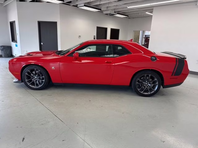 2023 Torred Clearcoat Dodge Challenger R/T Scat Pack RWD Coupe