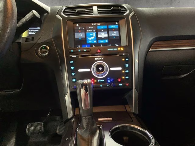 2017 Blue Ford Explorer Limited 4X4 SUV