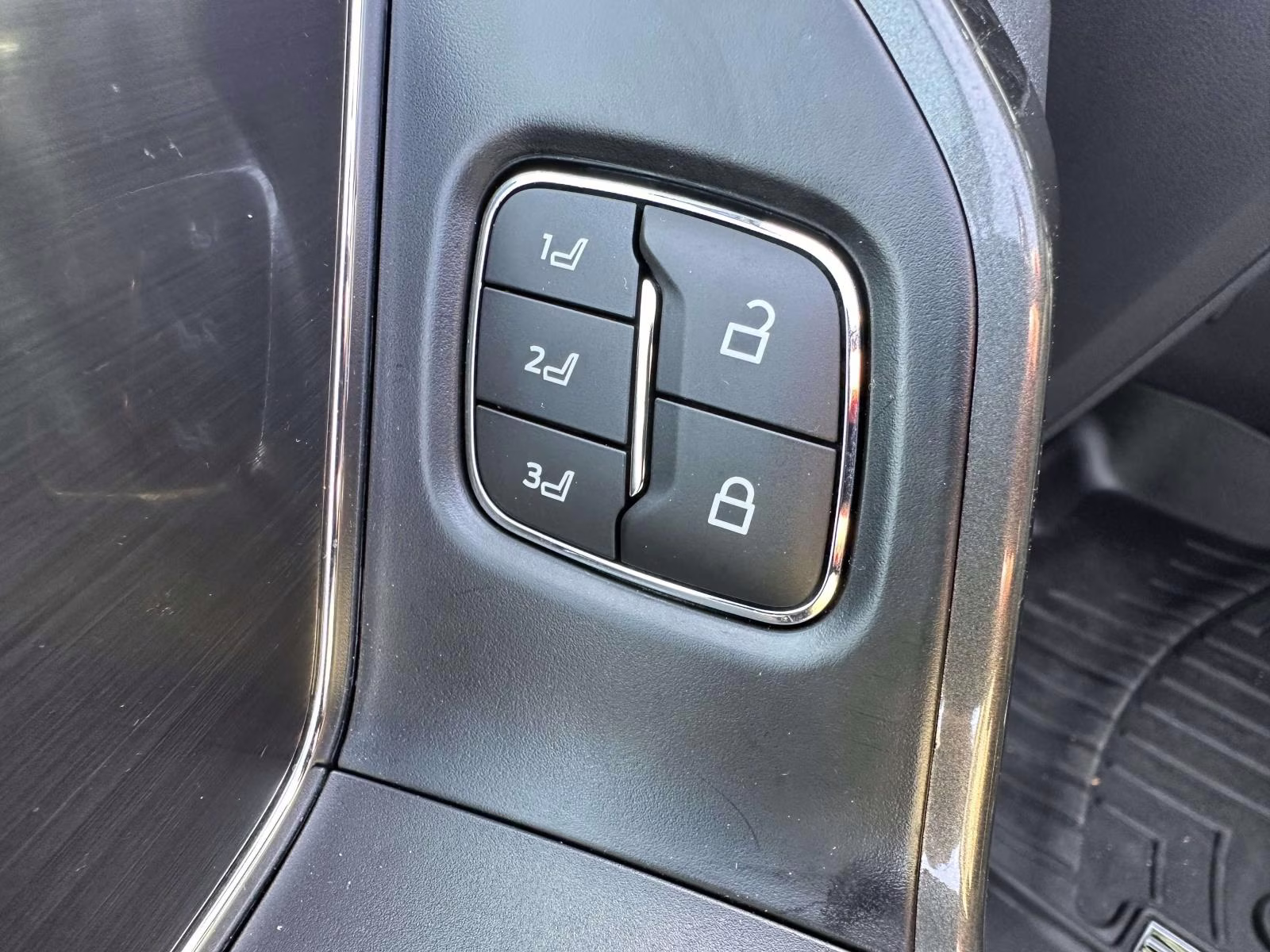 2022 Agate Black Metallic Ford F-150 LARIAT 4WD SuperCrew 5.5' Box 4X4 Truck