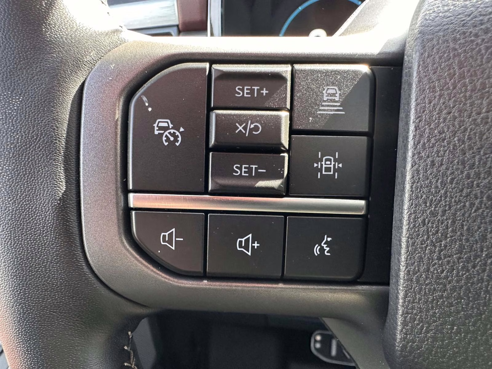 2022 Agate Black Metallic Ford F-150 LARIAT 4WD SuperCrew 5.5' Box 4X4 Truck